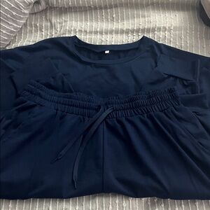 Navy Blue Sweatshirt and pants. Size 2X
